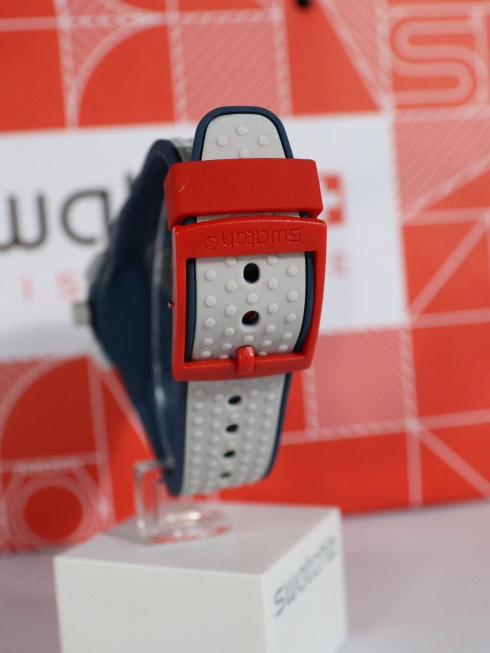 NEW Swatch HUMPY BUMPY Silicone Chronograph Men's 41mm Watch SUSN411 Bricks - Picture 6 of 10